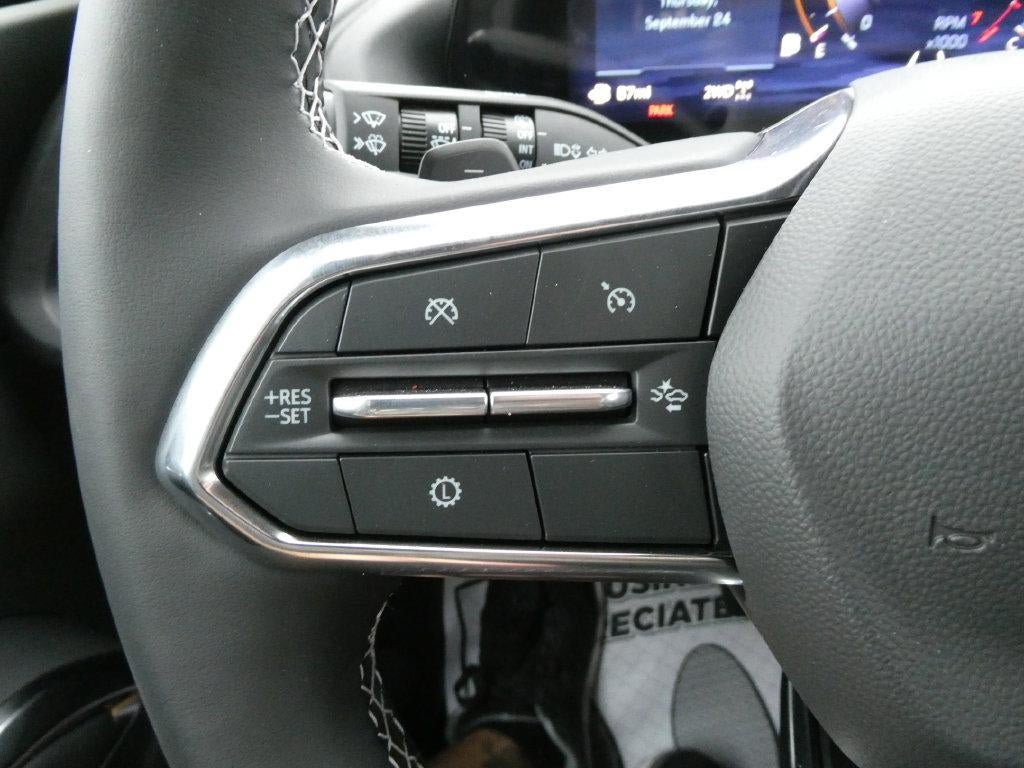 New 2027 Chevrolet Traverse LT AWD/4WD image 22