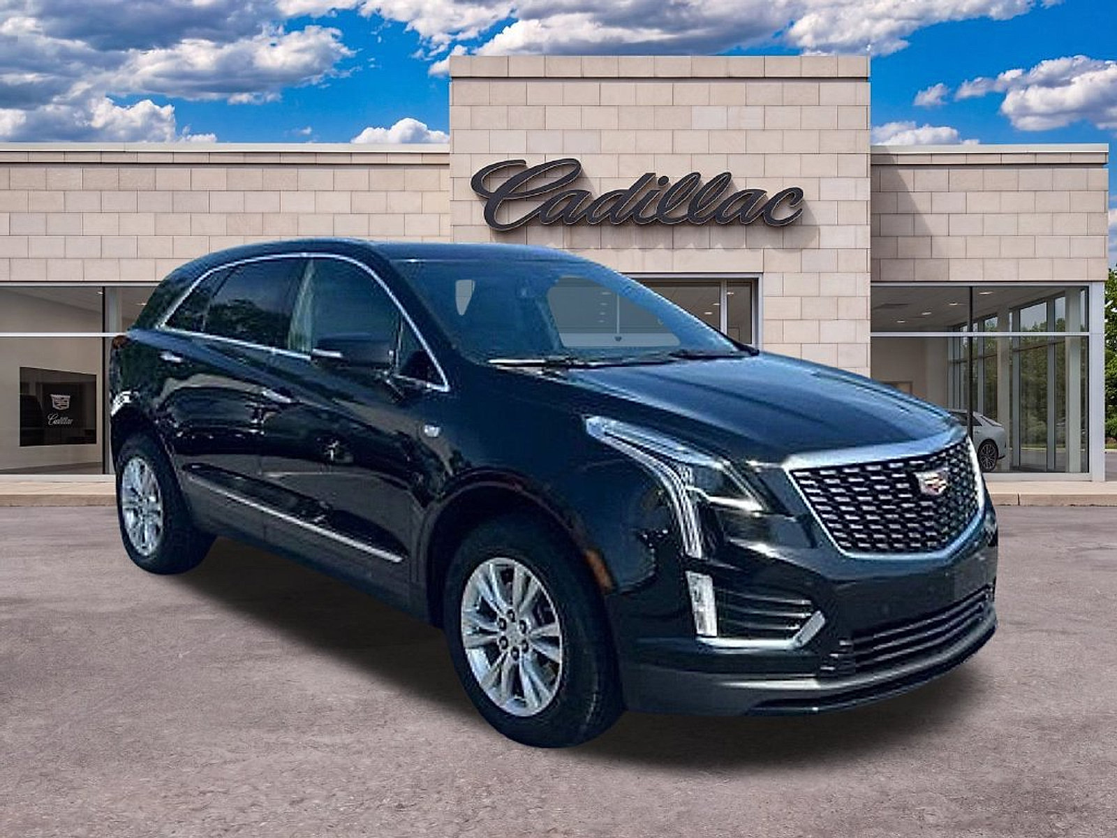 Used 2023 Cadillac XT5 Luxury FWD image 1
