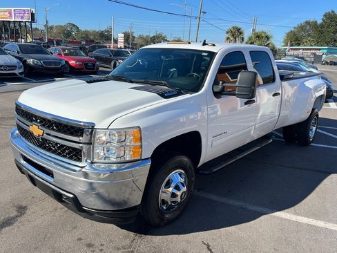 Used 2013 Chevrolet Silverado 3500 LT w/ Convenience Package image 43