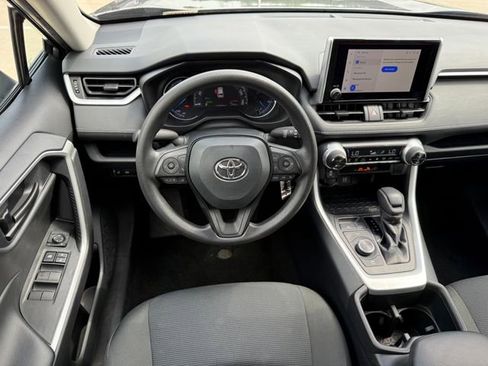Used 2025 Toyota RAV4 LE image 25