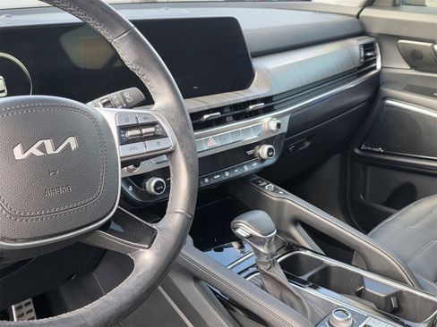 Used 2023 Kia Telluride SX Prestige image 17