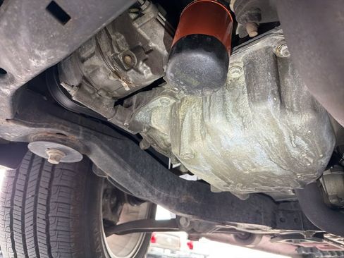 Used 2015 Ford Explorer XLT w/ Equipment Group 202B image 23