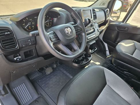 Used 2024 RAM ProMaster 2500 w/ Convenience Group FWD image 10