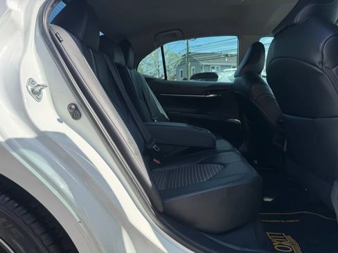 Used 2021 Toyota Camry SE image 21