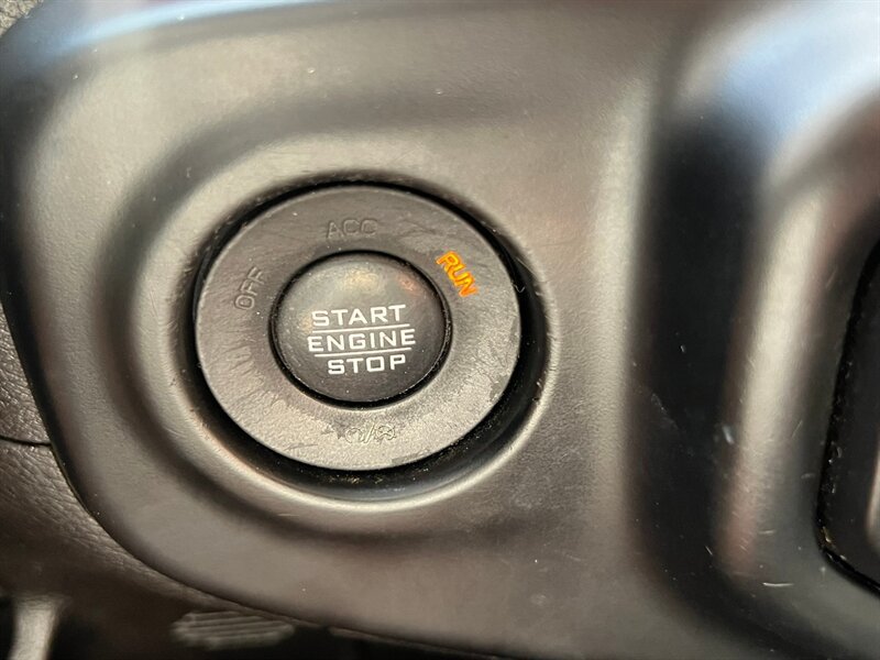 Used 2021 Jeep Gladiator Rubicon AWD/4WD image 31