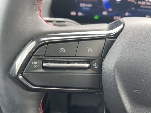 Used 2025 Chevrolet Equinox EV RS w/ Convenience Package II image 20