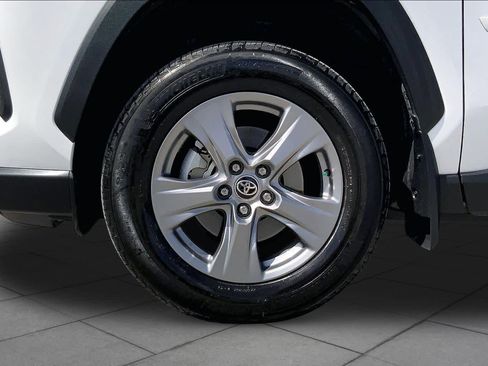 Used 2024 Toyota RAV4 XLE w/ Convenience Package FWD image 11