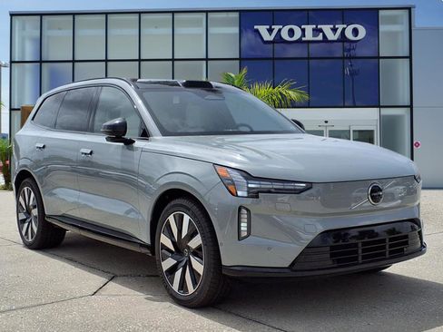 Used 2025 Volvo EX90 Ultra image 1