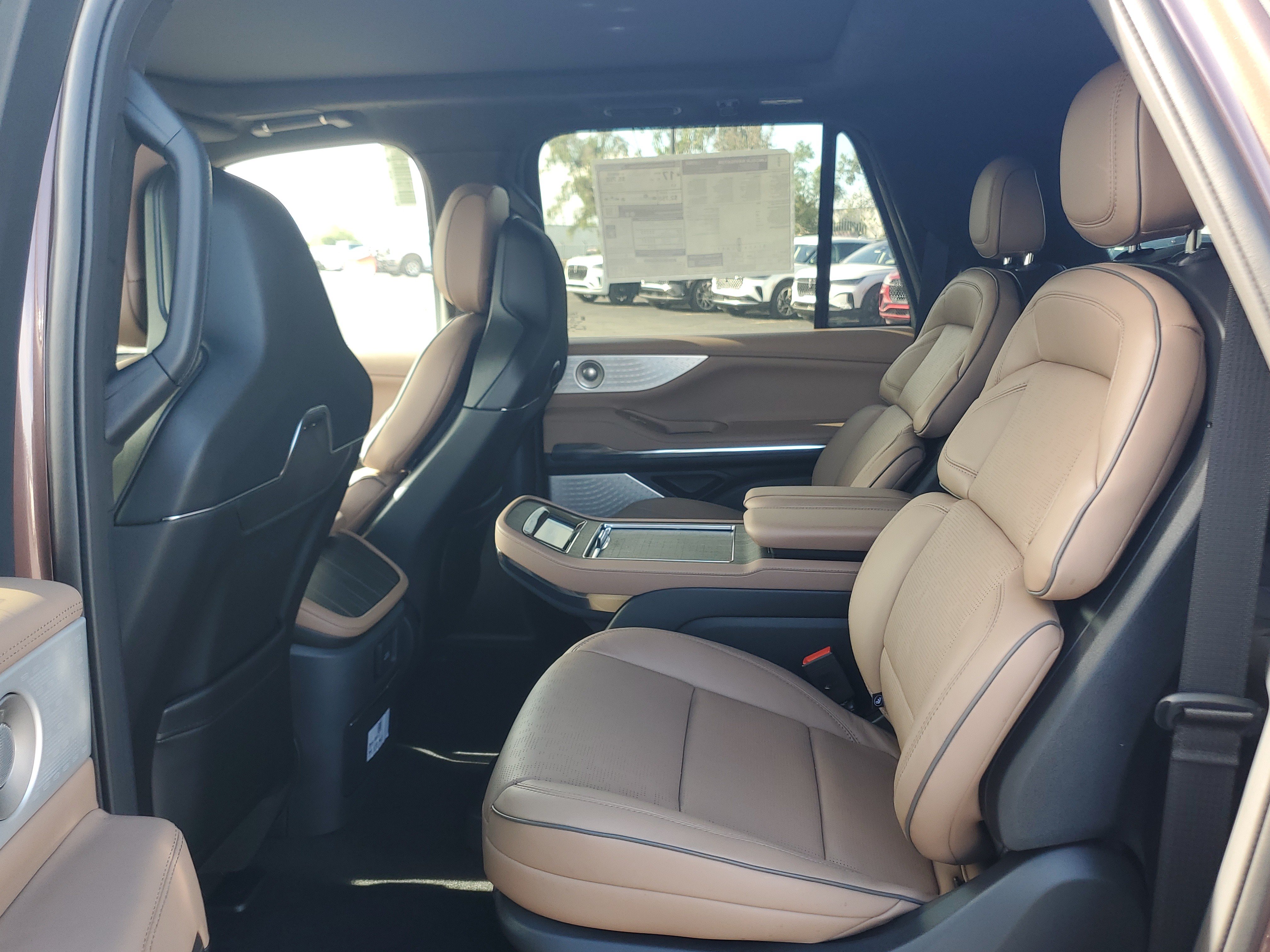 New 2027 Lincoln Navigator L Black Label AWD/4WD image 27