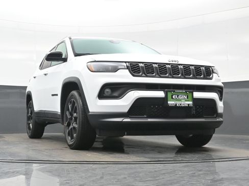 New 2026 Jeep Compass Latitude AWD/4WD image 17