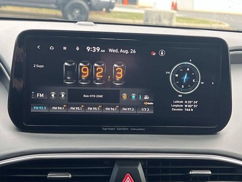 Used 2022 Hyundai Santa Fe SEL w/ Convenience + Premium Package FWD image 32