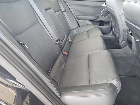 Used 2009 Pontiac G8 GT w/ Premium Package RWD image 16