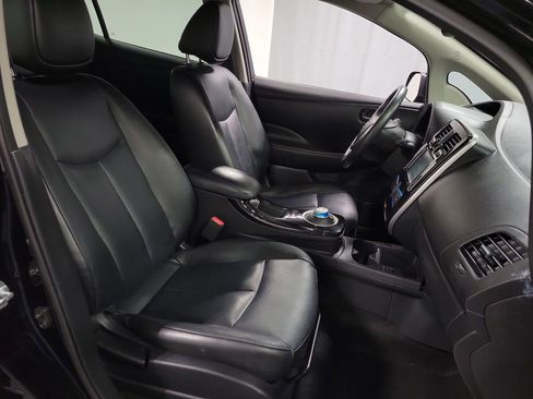 Used 2016 Nissan Leaf SL FWD image 25