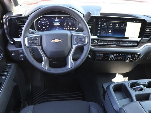 Used 2026 Chevrolet Silverado 1500 LT AWD/4WD image 10
