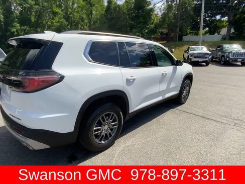 Certified 2025 GMC Acadia Elevation AWD/4WD image 9