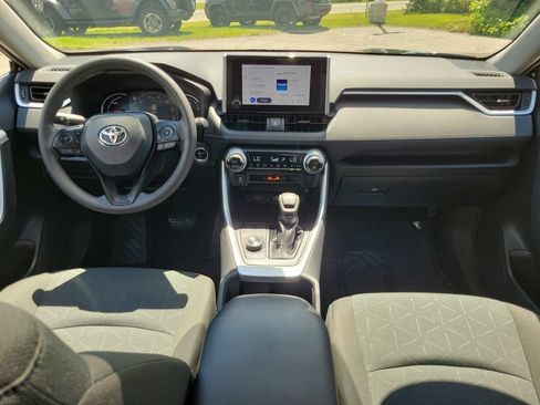 Used 2024 Toyota RAV4 XLE w/ Convenience Package AWD/4WD image 13