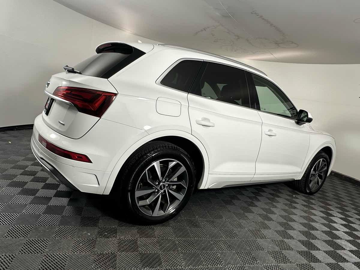 Used 2021 Audi Q5 2.0T Premium w/ Convenience Package AWD/4WD image 10