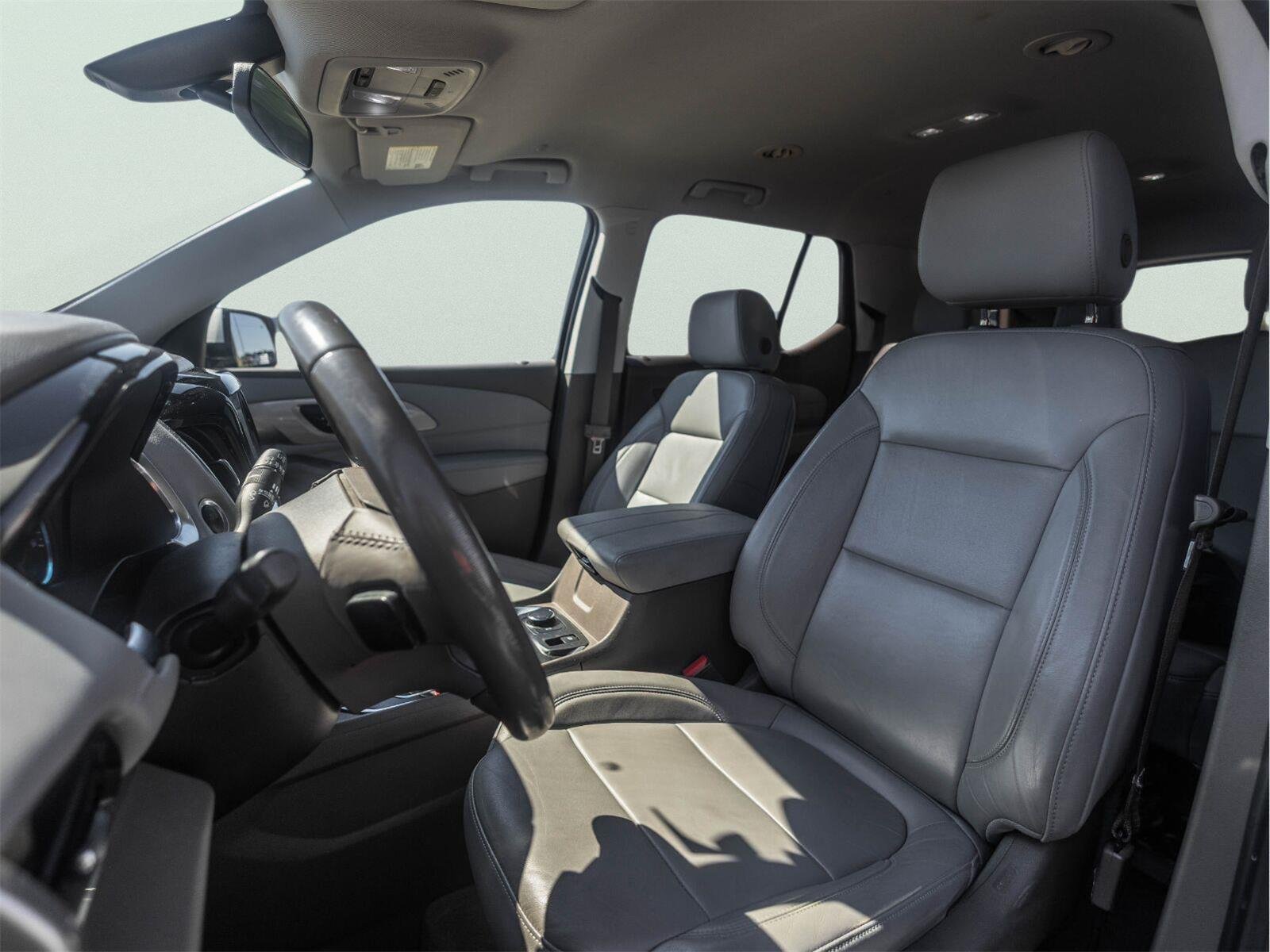 Used 2019 Chevrolet Traverse LT FWD image 12