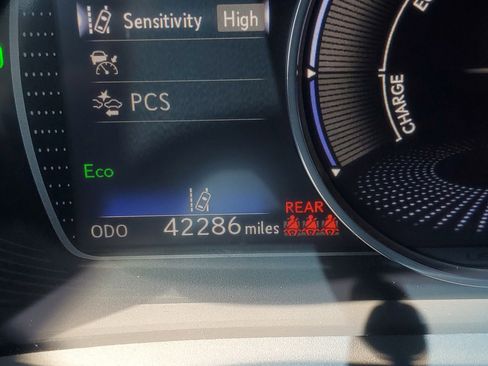 Certified 2022 Lexus ES 300h w/ Premium Package image 27