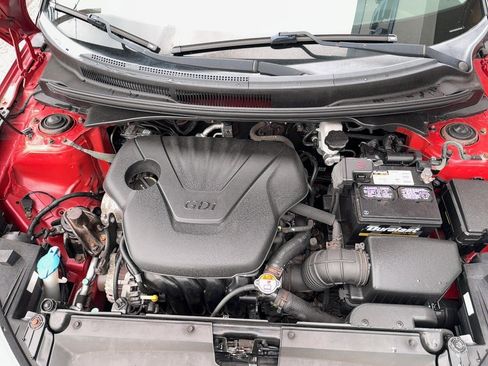 Used 2013 Hyundai Veloster w/ Style Pkg FWD image 26