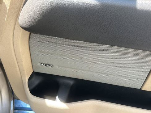 Used 2011 Ford F150 Lariat w/ Lariat Plus Pkg AWD/4WD image 13