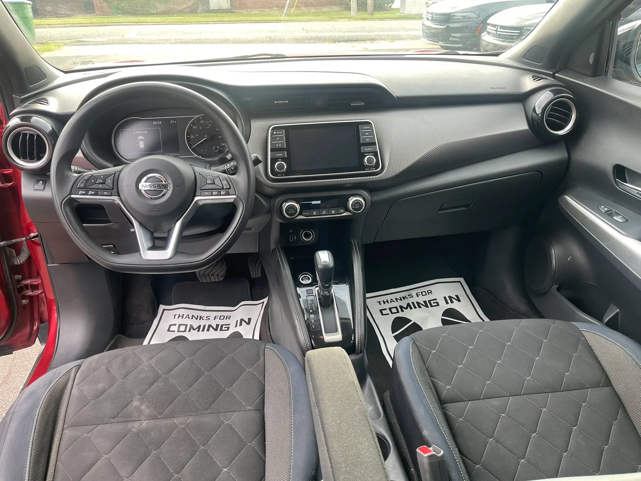 Used 2018 Nissan Kicks SV FWD image 9