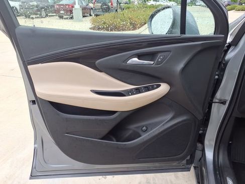Used 2019 Buick Envision Preferred FWD image 14