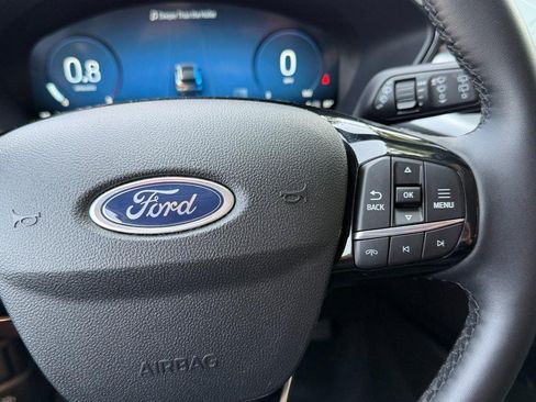 Used 2025 Ford Escape Platinum AWD/4WD image 27