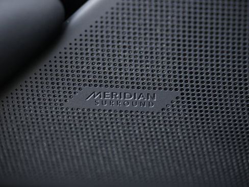 New 2026 Land Rover Range Rover Velar S image 22