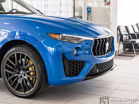 Used 2022 Maserati Levante F Tributo image 3