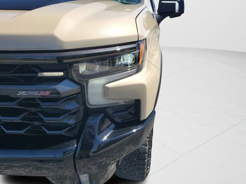 Used 2022 Chevrolet Silverado 1500 ZR2 image 9