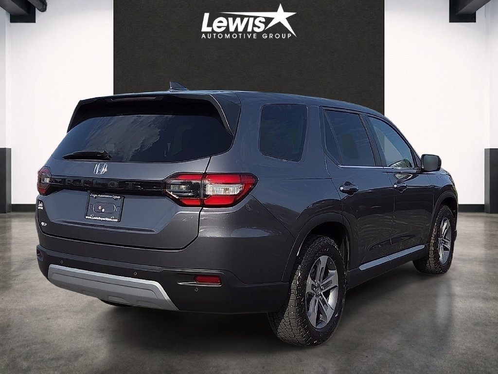Used 2025 Honda Pilot EX-L image 4