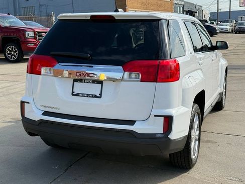 Used 2017 GMC Terrain SLE FWD image 8