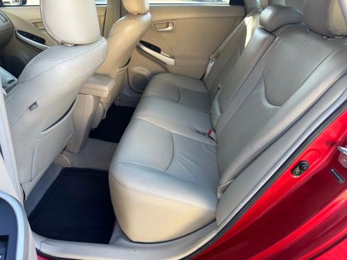 Used 2011 Toyota Prius Two image 9