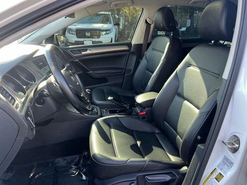 Used 2017 Volkswagen Golf Wolfsburg Edition FWD image 7
