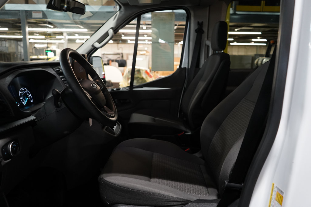 Used 2025 Ford Transit 350 XLT AWD/4WD image 8