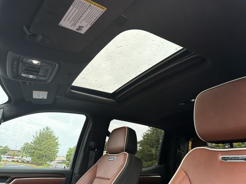 Used 2025 GMC Sierra 1500 Denali Ultimate AWD/4WD image 8