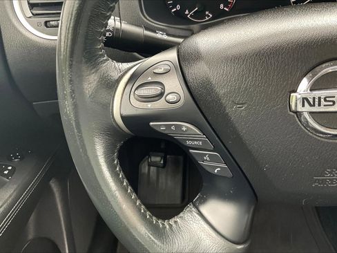 Used 2018 Nissan Pathfinder SL w/ SL Premium Package AWD/4WD image 11