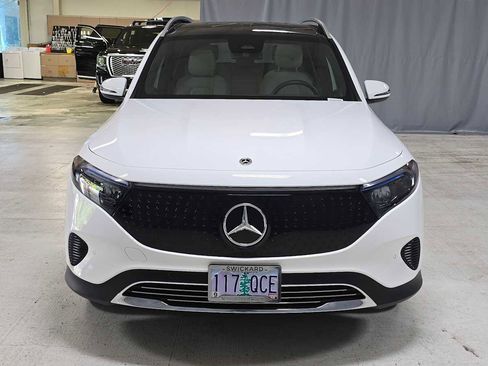 Used 2024 Mercedes-Benz EQB 250+ image 8