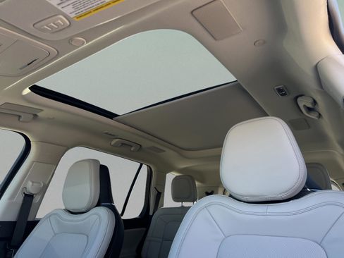 New 2026 Lincoln Aviator Reserve w/ Luxury Package image 27