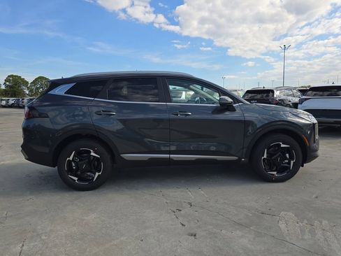 New 2026 Kia Sportage EX AWD/4WD image 9