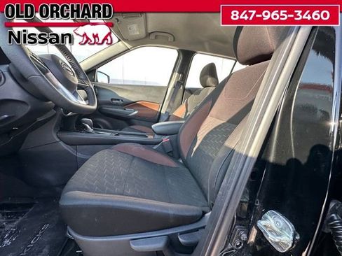 Used 2024 Nissan Kicks SR image 10