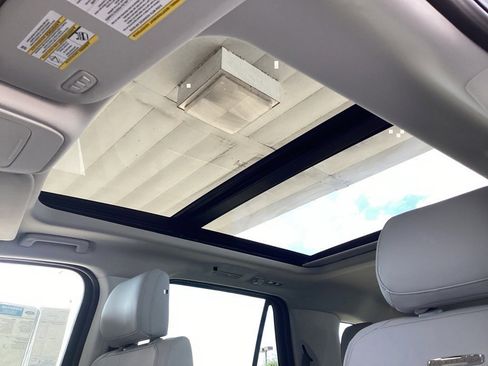 New 2025 Ford Expedition Platinum image 85