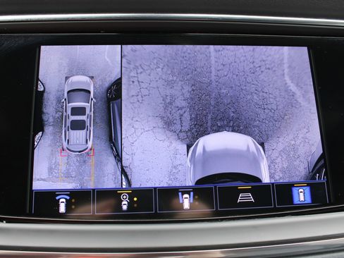 Used 2024 Buick Enclave Premium FWD image 41
