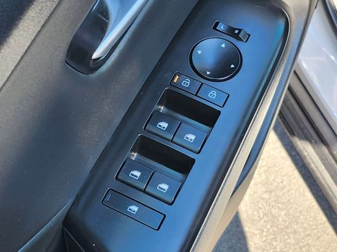 Certified 2024 Hyundai Kona Limited AWD/4WD image 16