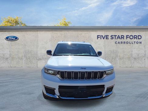 Used 2023 Jeep Grand Cherokee L Limited w/ Luxury Tech Group II image 3