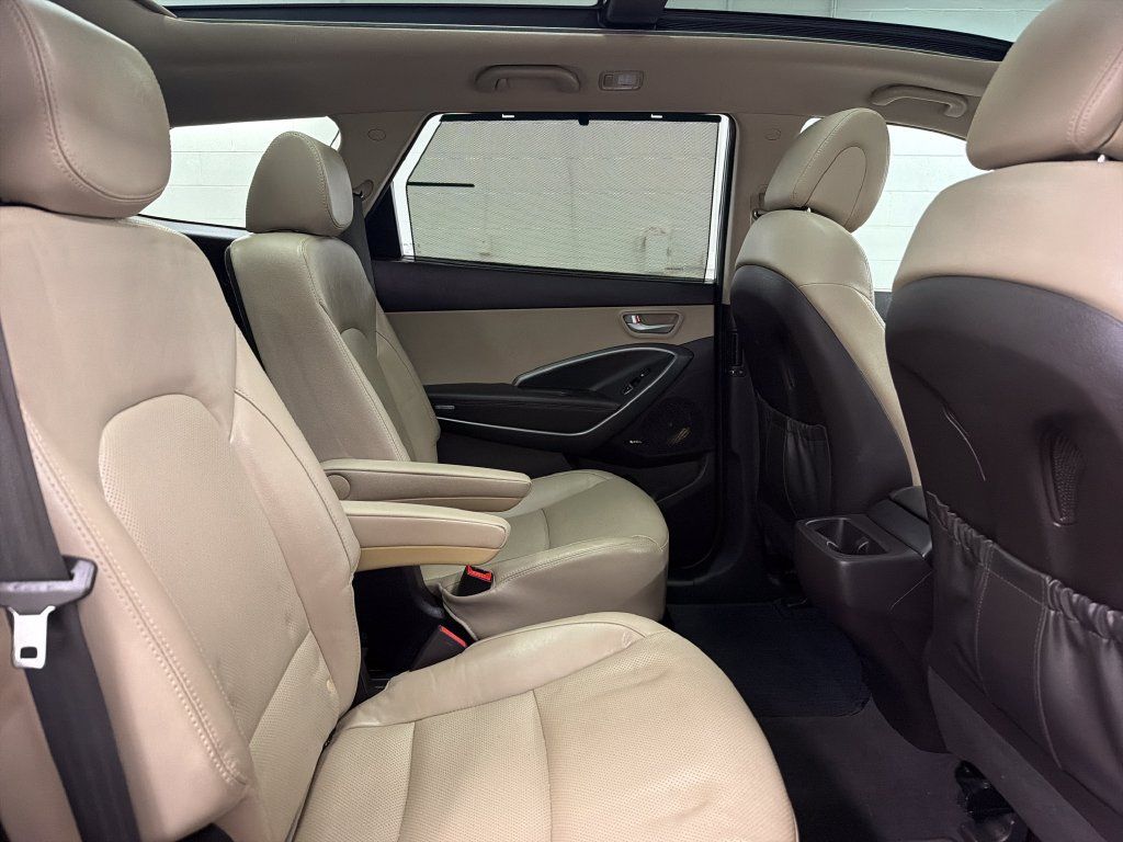 Used 2017 Hyundai Santa Fe Limited FWD image 31