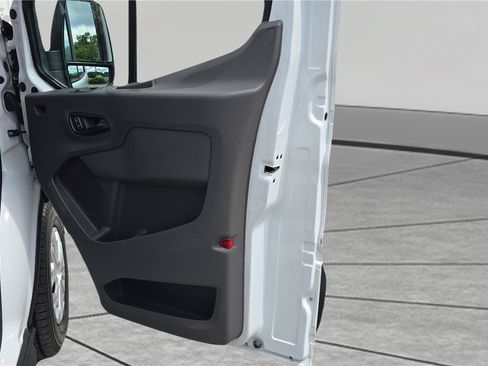 Used 2025 Ford Transit 350 XLT RWD image 15