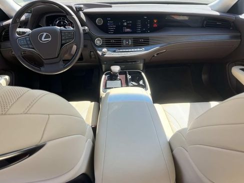 Used 2019 Lexus LS 500 w/ Interior Upgrade Package RWD image 12