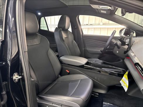 Used 2023 Volkswagen ID.4 Pro S AWD/4WD image 32